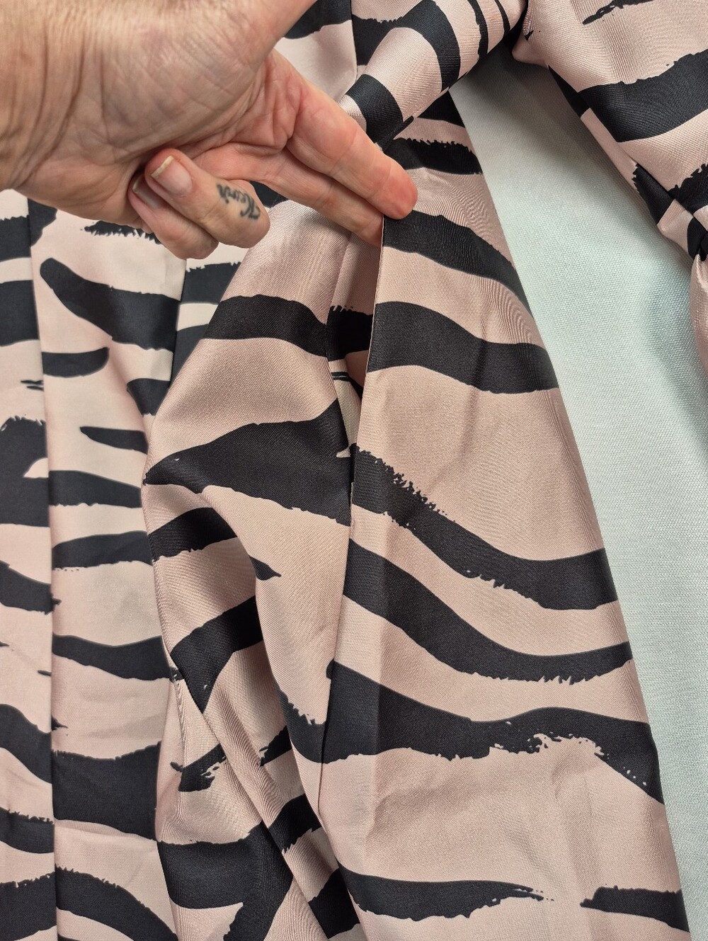 Ashro Women's Med Tiger Stripe Bell Sleeve Jacket Dress Lightly Lined  NWT $150 - Picture 16 of 16